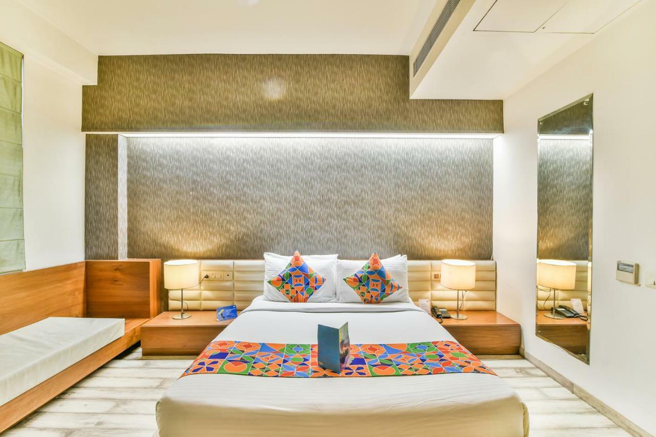 Fabhotel Prime Sage New Delhi Buitenkant foto