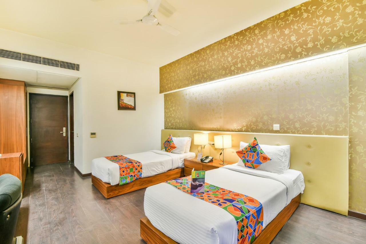 Fabhotel Prime Sage New Delhi Buitenkant foto