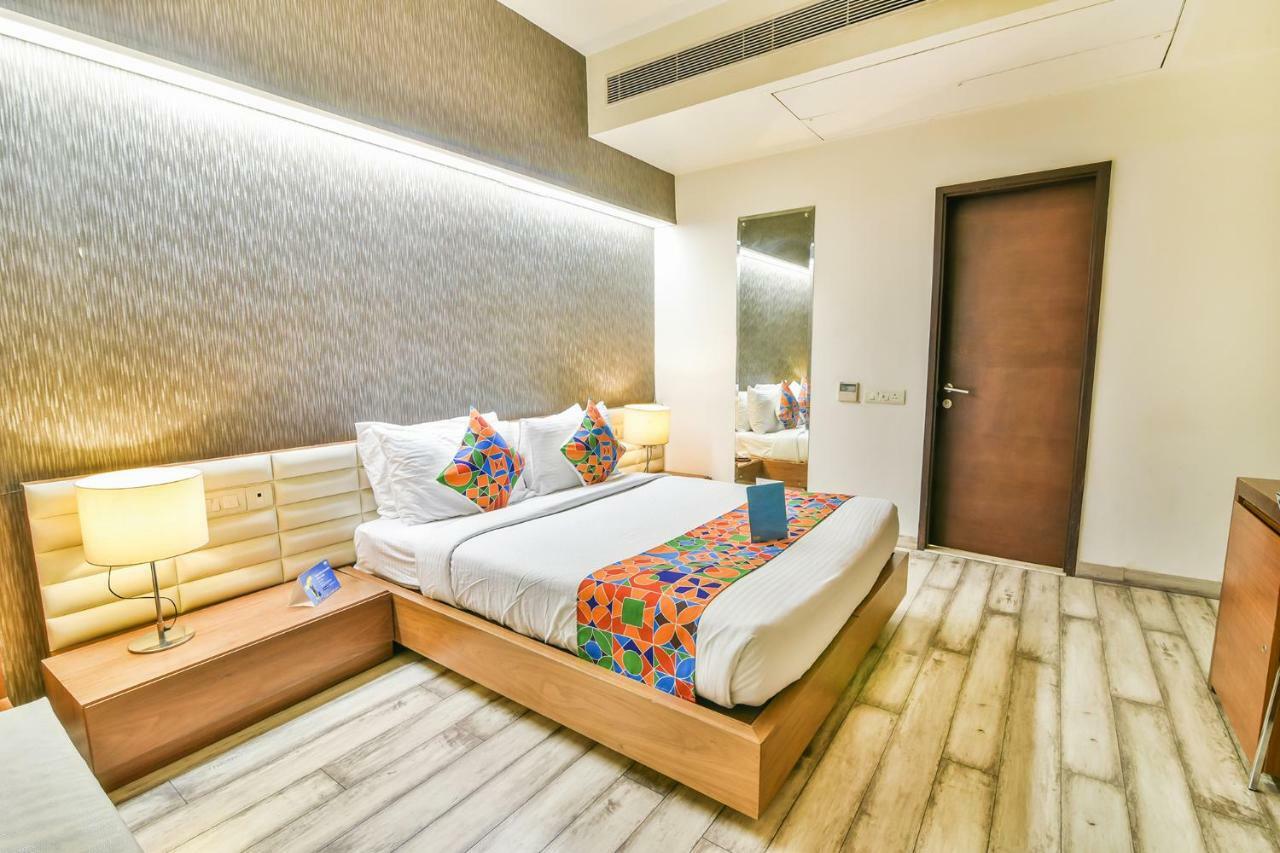 Fabhotel Prime Sage New Delhi Buitenkant foto
