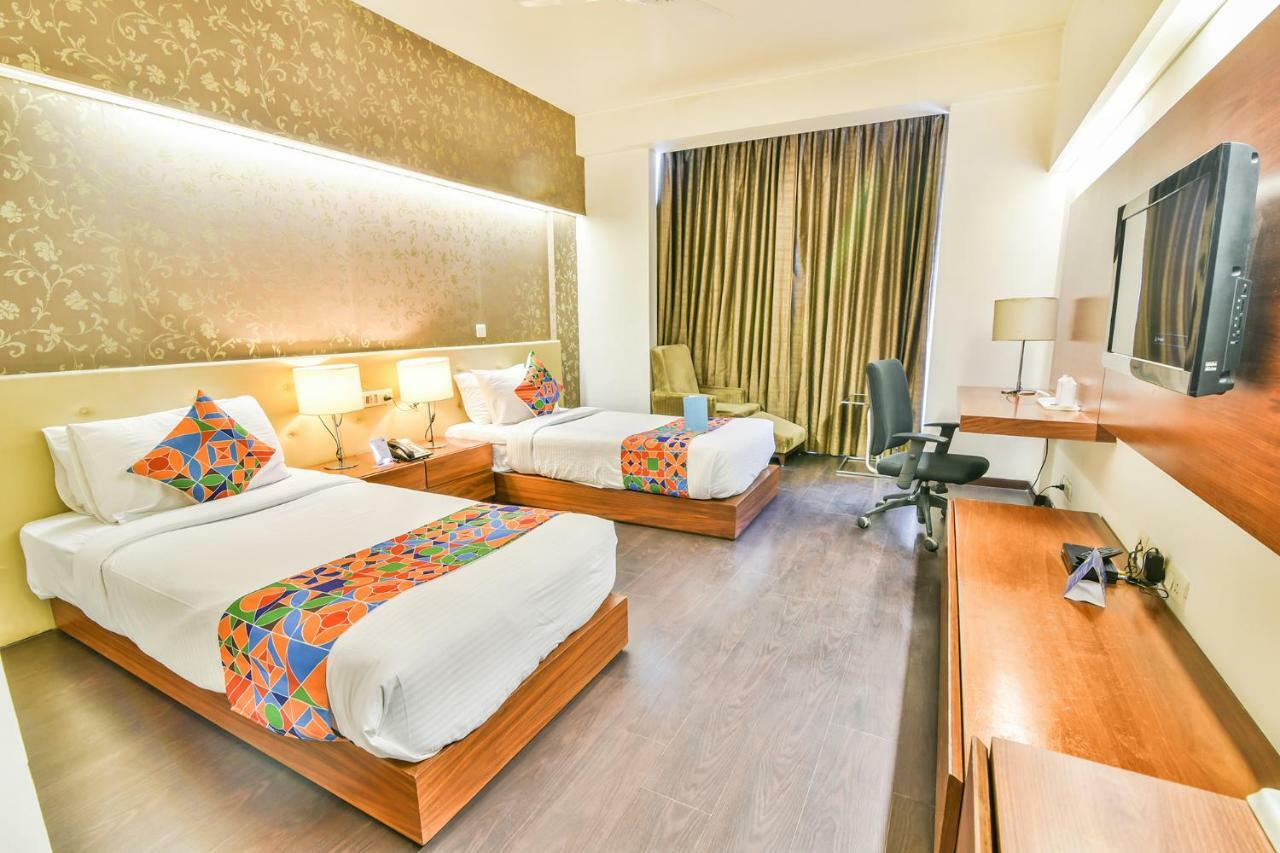 Fabhotel Prime Sage New Delhi Buitenkant foto