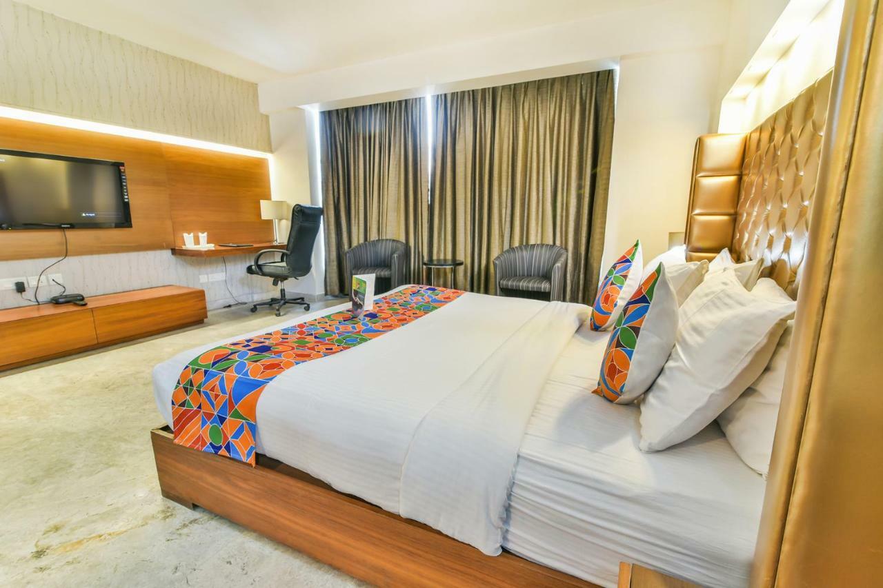 Fabhotel Prime Sage New Delhi Buitenkant foto