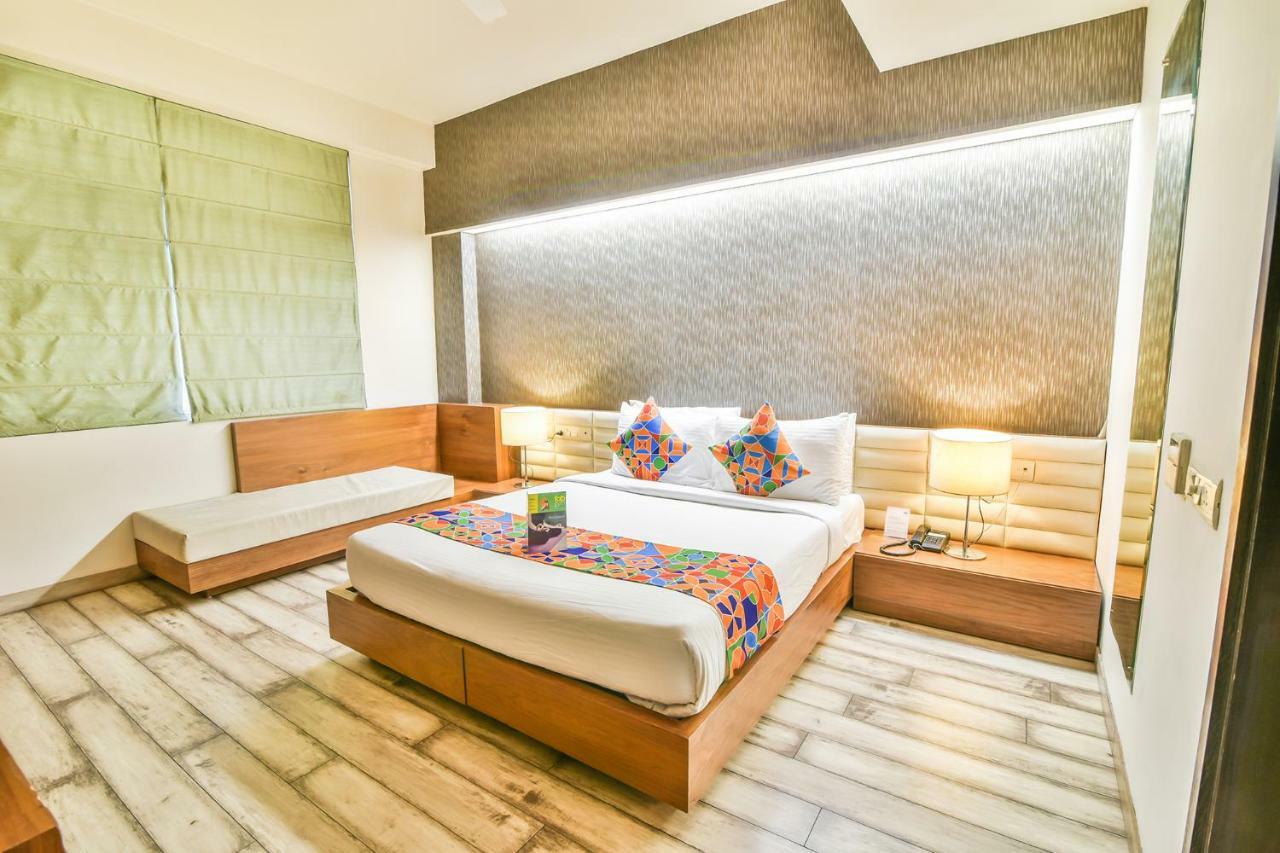 Fabhotel Prime Sage New Delhi Buitenkant foto
